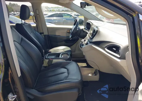 2018 Chrysler Pacifica Touring L из США, поврежденный, VIN 2C4RC1BG5JR227593